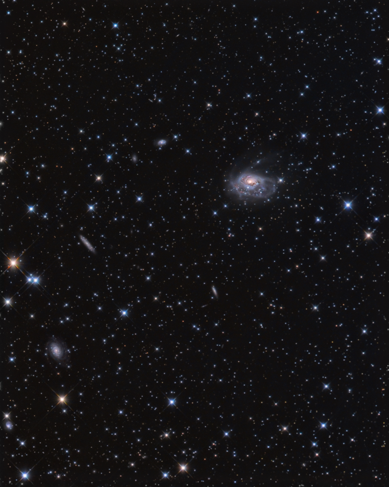 M33